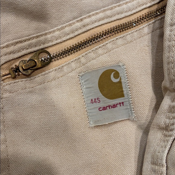 Distressed Cropped Carhartt Jacket - Picture 4 of 5